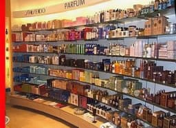 Пост о нашем опыте открытия розничного магазина. Почему несмотря на то, что он располагался в самом центре города, на самой оживленной улице, он не приносил нам прибыль и нам пришлось его закрыть и списать убытки. image preview