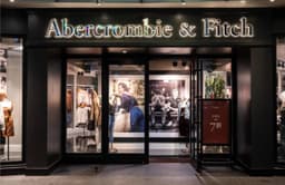 Пост про маркетинг на рынке спортивной одежды и про двух производителей из 🇺🇸 , как пример смены предпочтений и ценностей при смене поколений. image preview