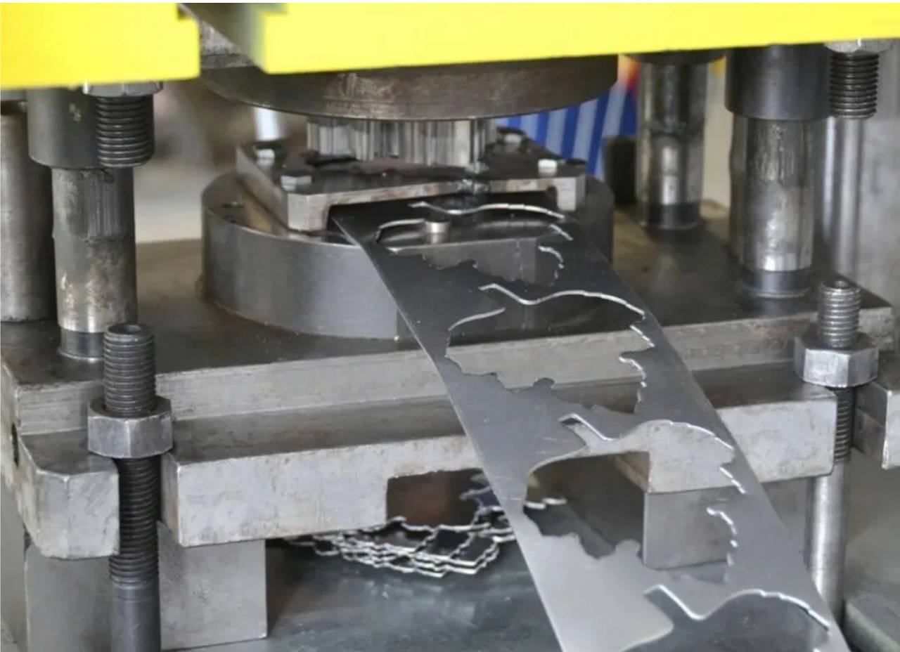 Зубная щётка как станок ЧПУ: история на таможне image preview