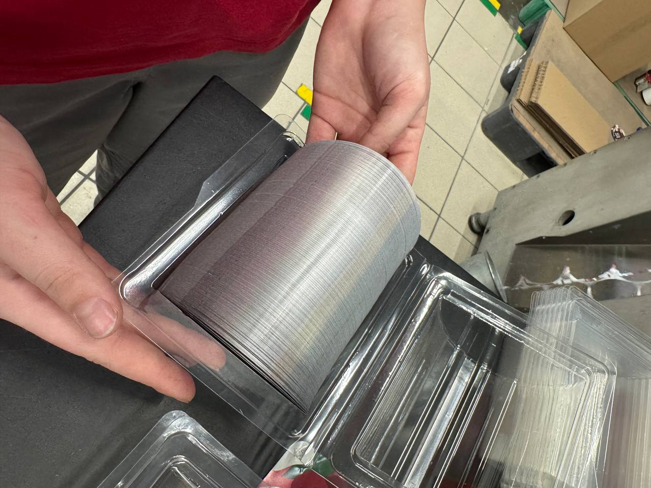 Почему рвётся крышечка когда вы открываете йогурт  image preview